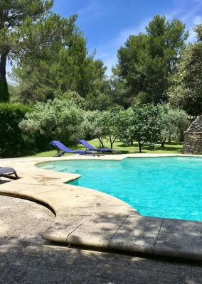 Photo de la piscine du cabanon sainte victoire, aix en provence, maison dhôtes